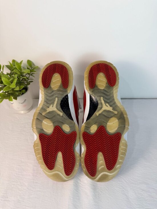 Air Jordan 11 Retro Low Cherry Red/White Mens Sneakers Size 10 Pre-Owned main image 5